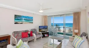 Ocean Plaza Unit 835 - Beachfront in Central Coolangatta - Image 3