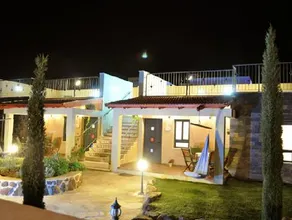 Tenebagolan Suites Zimmers - Image 4