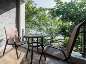 Shangju Lakeview Inn - Image 4
