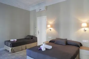 Hostal Medea - Image 5
