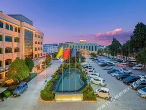 Qujing Luliang Guihua Hotel - Image 2