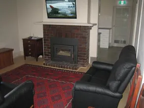 Showgrounds Cottage Naracoorte - Image 4