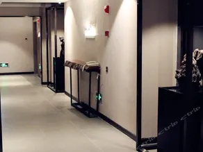 Lime Holiday Hotel - Image 2