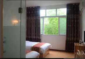 Mountain Bowang Natural Holiday Hotel - Image 4