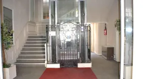 Petit studio dans immeuble de caractere - Image 4