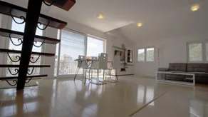 Lux Apartment Queen - Image 4