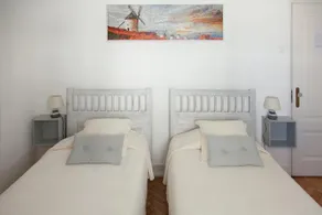 Parede Guest House - Image 4