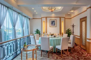 Gold Source Hotel - Image 4