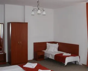 Villa Plaza - Image 5