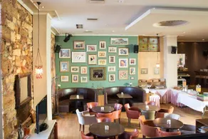 Istiaia Hotel - Image 4