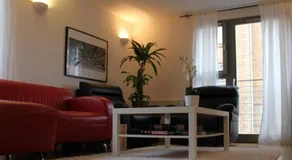 Sheriff Brae Apartments Edinburgh Short Term Lets - Image 2