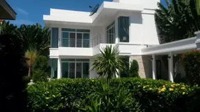 New Luxury 3 Br Villa - Image 4