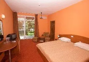 Family Hotel Zornitsa - Image 3