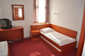GOSTI ČE KUM - Image 4