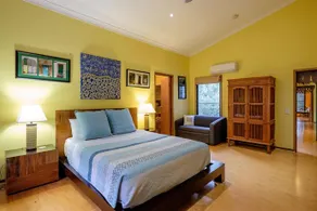 Five Bimba (Tractor House) - Image 2