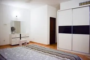 Yoho Longdon Place - Image 3