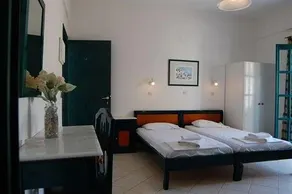 Anemos Studios Perissa - Image 5