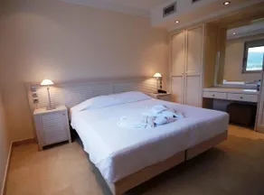 Almiriki Hotel - Image 2