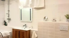Country House Family Basement Apartment, Parking, 5km from Tulln - Image 3