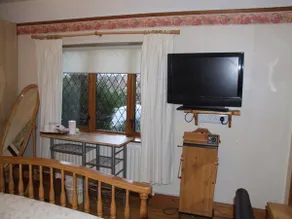 Glenshandan Lodge Guest House - Image 2