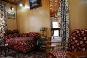 Holiday Inn Group of Houseboat - Image 2