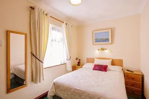 The Harp Bed and Breakfast - Image 5