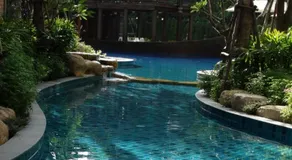 Luxury Condo for 4 - Image 2