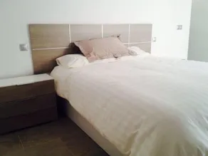 BANUS HAUSE - Image 2