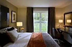 Ponsbourne Park - Image 3