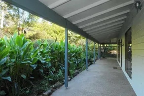 Wallaby Cottage - cute Accom in bushland setting - Image 2
