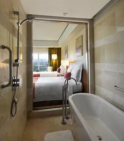 Manila Marriott Hotel - Image 2