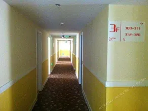 Ruijia Huayi Hotel (Shaoguan East Station Century East Street Branch) - Image 3