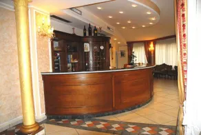 Park Hotel - Image 2