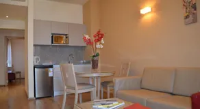 Nest 1 Hotel - Image 4