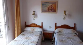Hostal Alboran - Image 2
