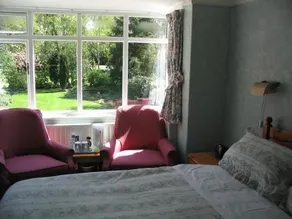 Heatherlea Guest House - Image 5