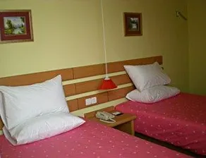 Home Inn (Shanghai Hongqiao Airport Hongmei Road Branch) - Image 2