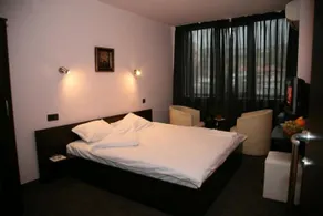 Family Hotel Santana - Image 5