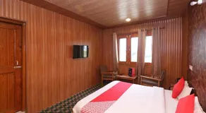 Hotel Poshwan - Image 5