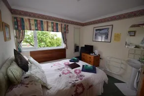 Viewbank Guest House - Image 5