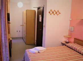 Hotel Midi - Image 3