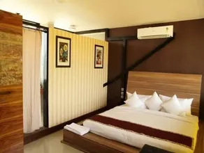 Damy Royal Jim Corbett - Image 3
