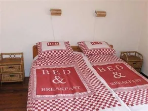 Shamrock Guesthouse - Image 4