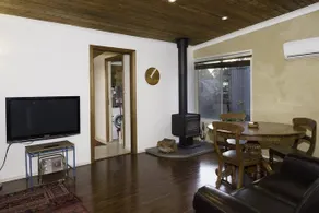 The Bank St Cottage - Image 4