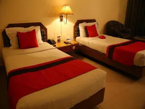 OYO Premium Sector 26 Madhya Marg - Image 4
