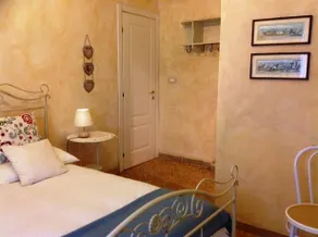 Il Giramondo - Bed And Breakfast - Image 2