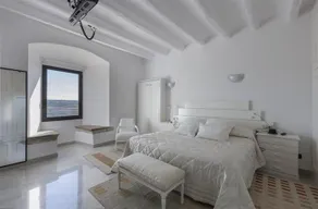 Casa rural (alquiler íntegro) Castell de Fonolleres para 12 personas - Image 4