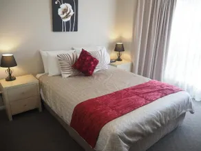 Bertha Street Apartments - Image 5