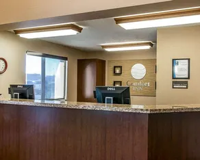 Comfort Inn - Image 4