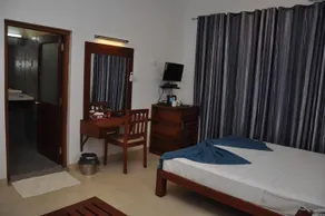Aarya Hotel - Image 4
